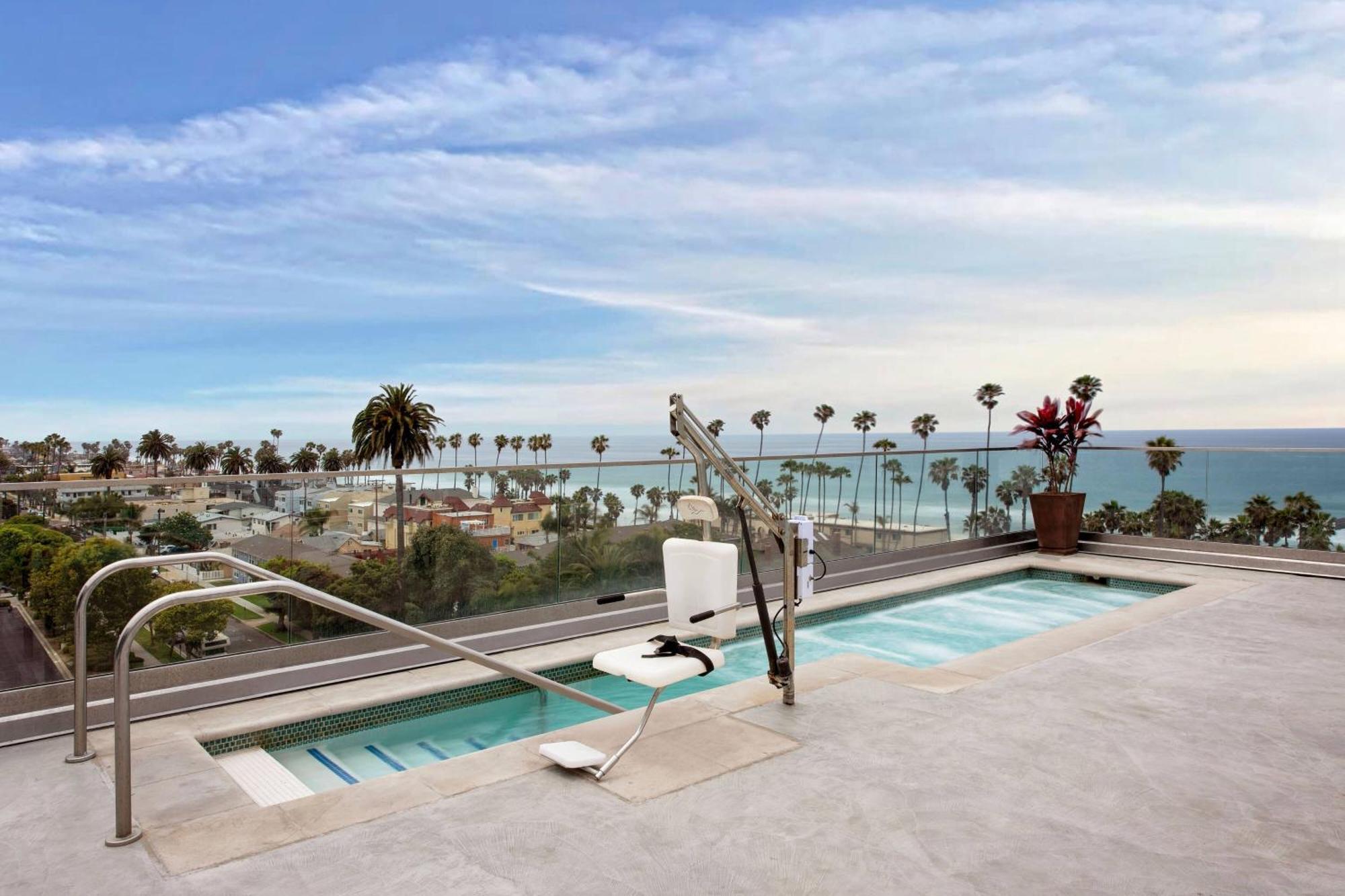 Springhill Suites By Marriott Oceanside Beach Bagian luar foto